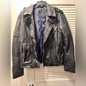 100% leather Barney’s biker jacket with quilted lining and zip up pockets